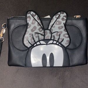 Minnie Mouse wristlet bag